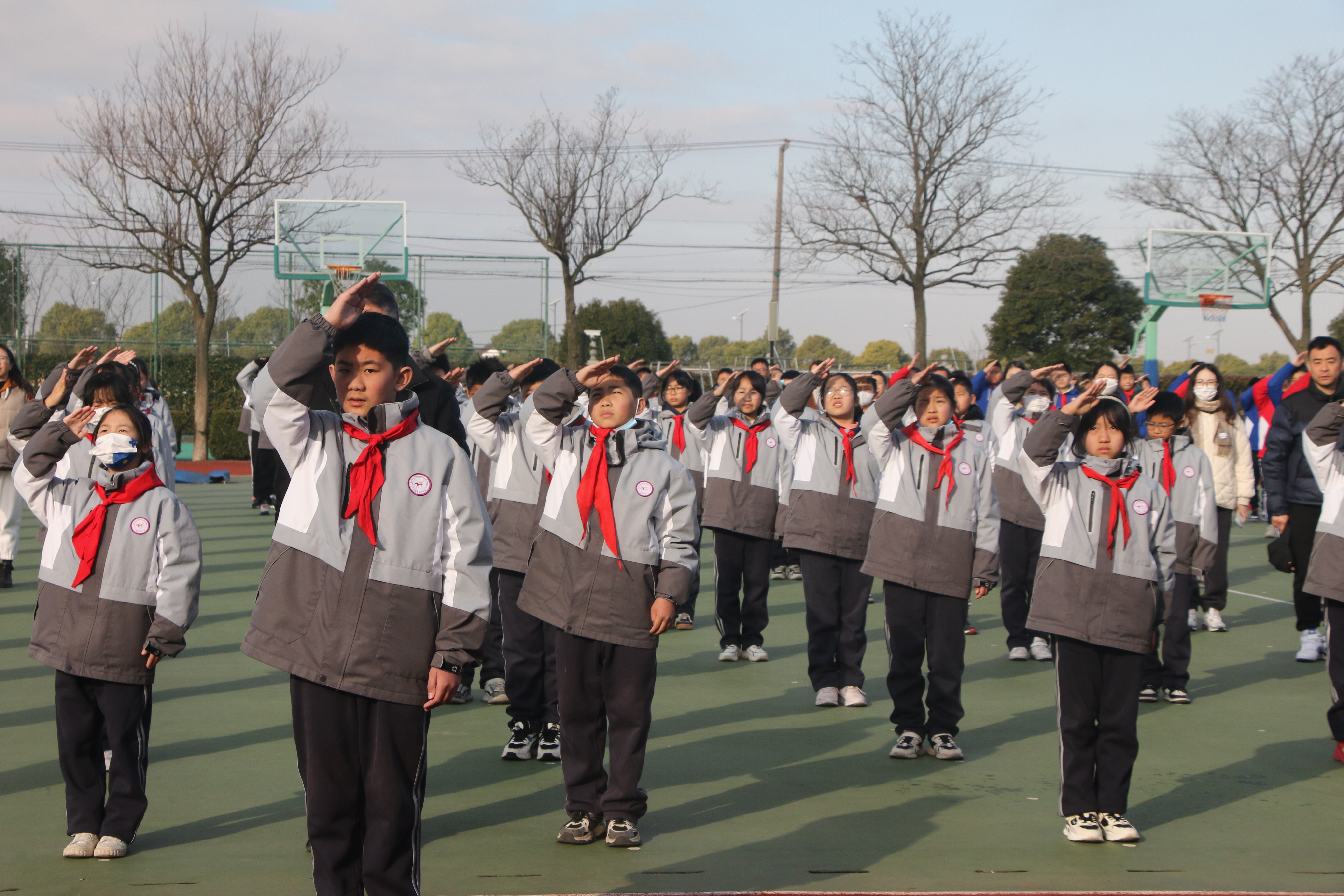 1.23-2-27 操场 学生升旗仪式.JPG